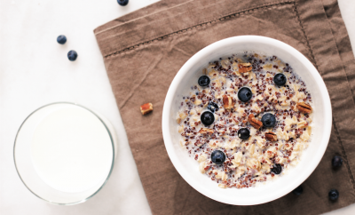 oatmeal with blueberries and walnuts