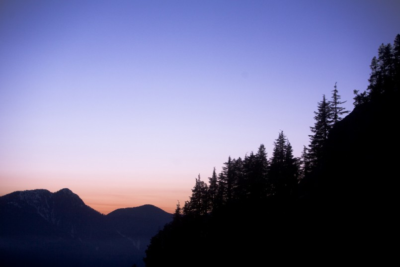 blue hour mountain photography
