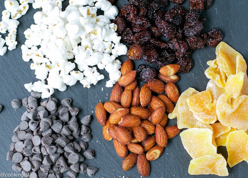 chocolate popcorn and almond trail mix recipe