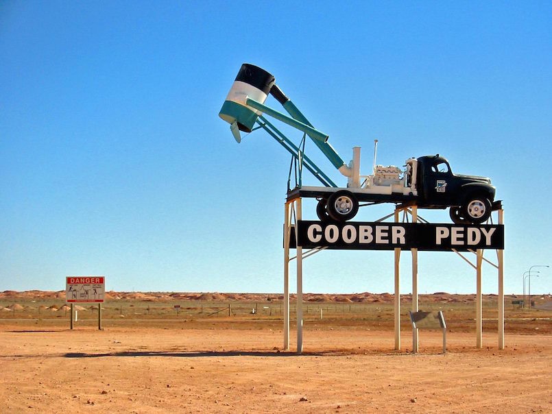 coober pedy welcome sign