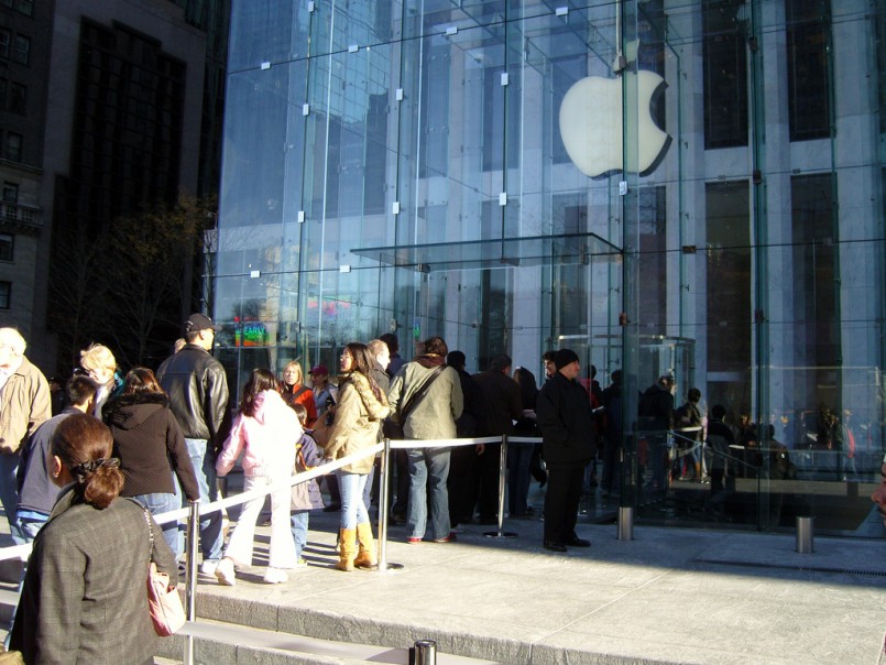 apple store fifth avenue black friday