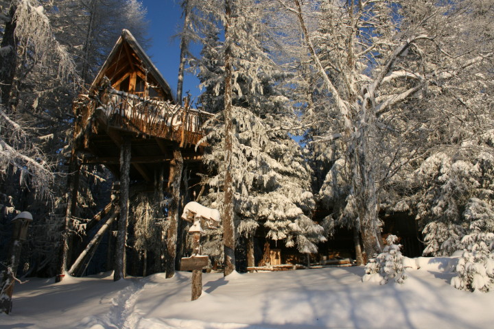 img32310-Brumund-The-Spruce-Hut-snow-covered-hut